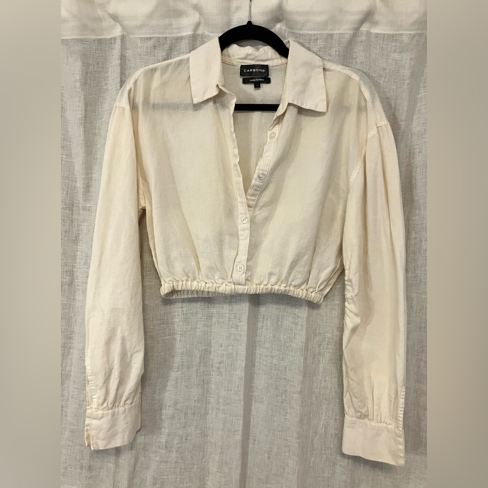 Carbon38 Cream Button-Up Linen Crop Top